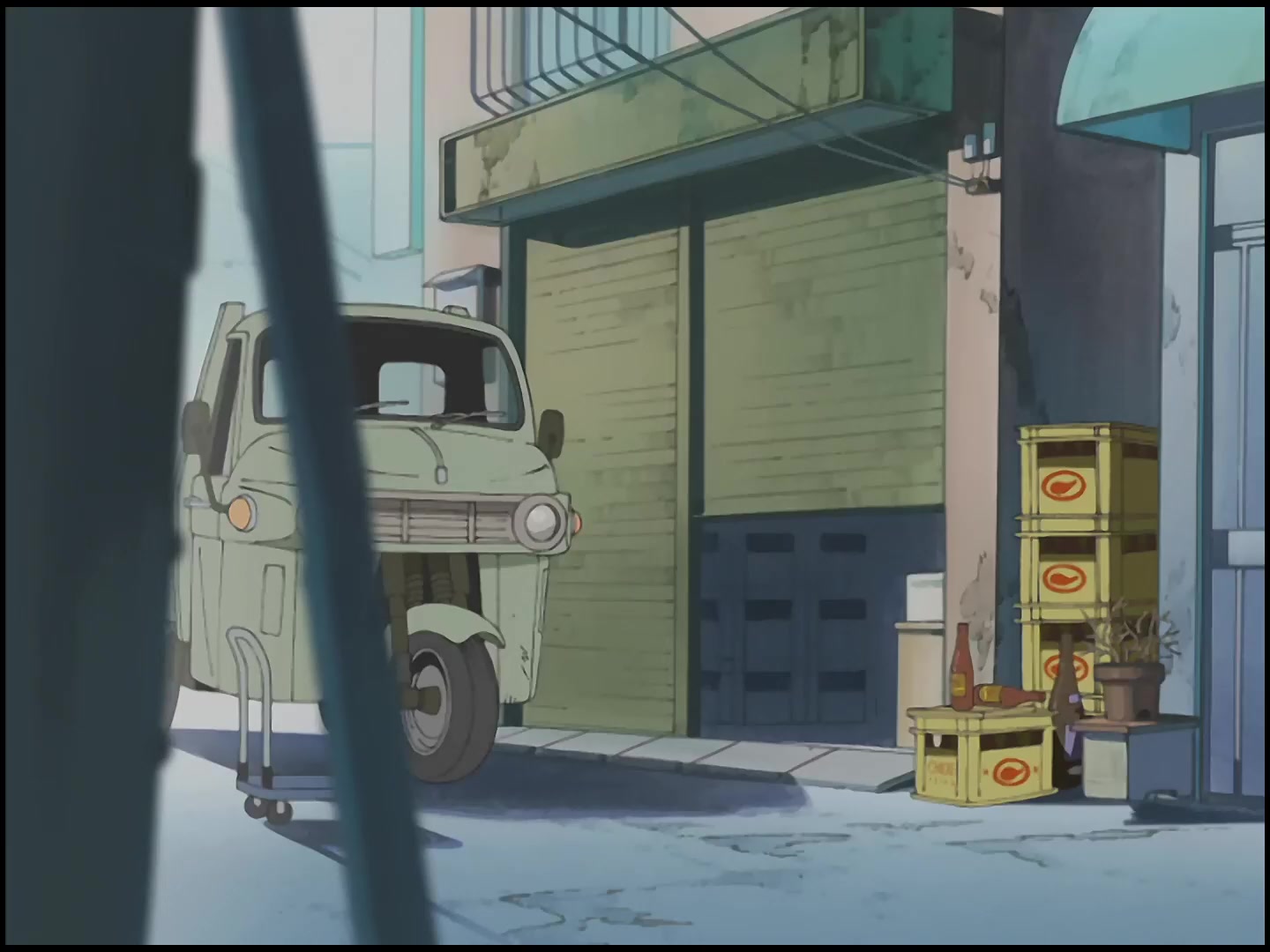 [Tsukyio Editing Resources] FLCL (Episode 6) Raw Clips (223) (tsukyio.com).mp4